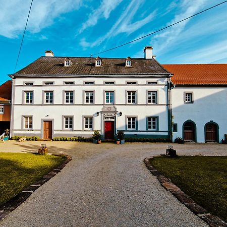 B&B Gutshaus De La Fontaine Feilsdorf エクステリア 写真