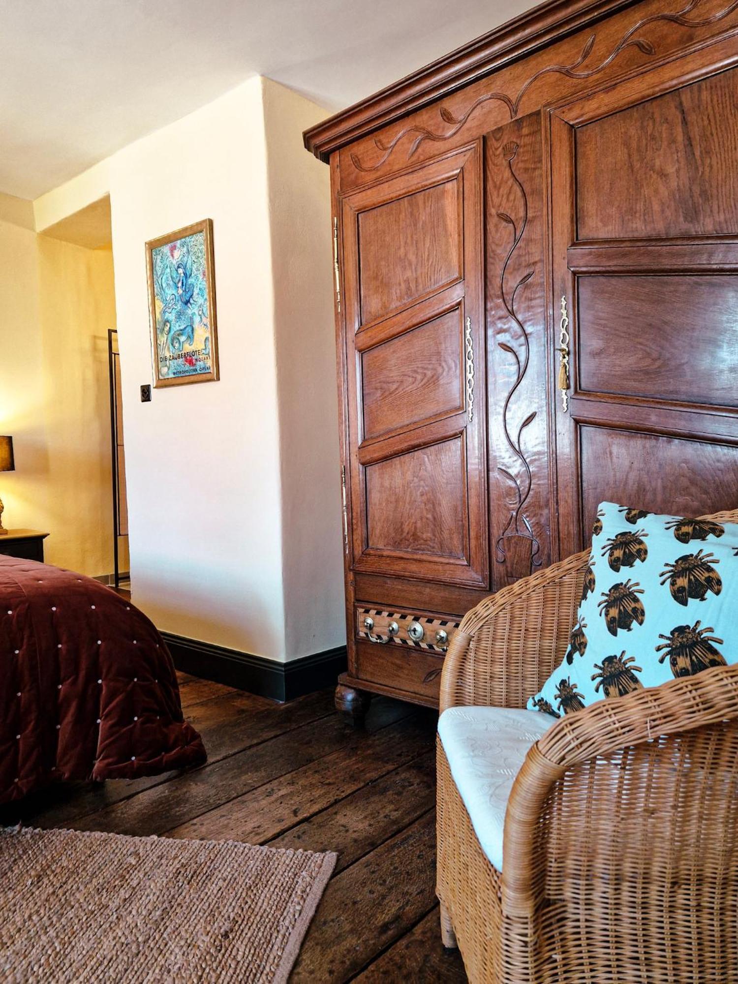 B&B Gutshaus De La Fontaine Feilsdorf エクステリア 写真